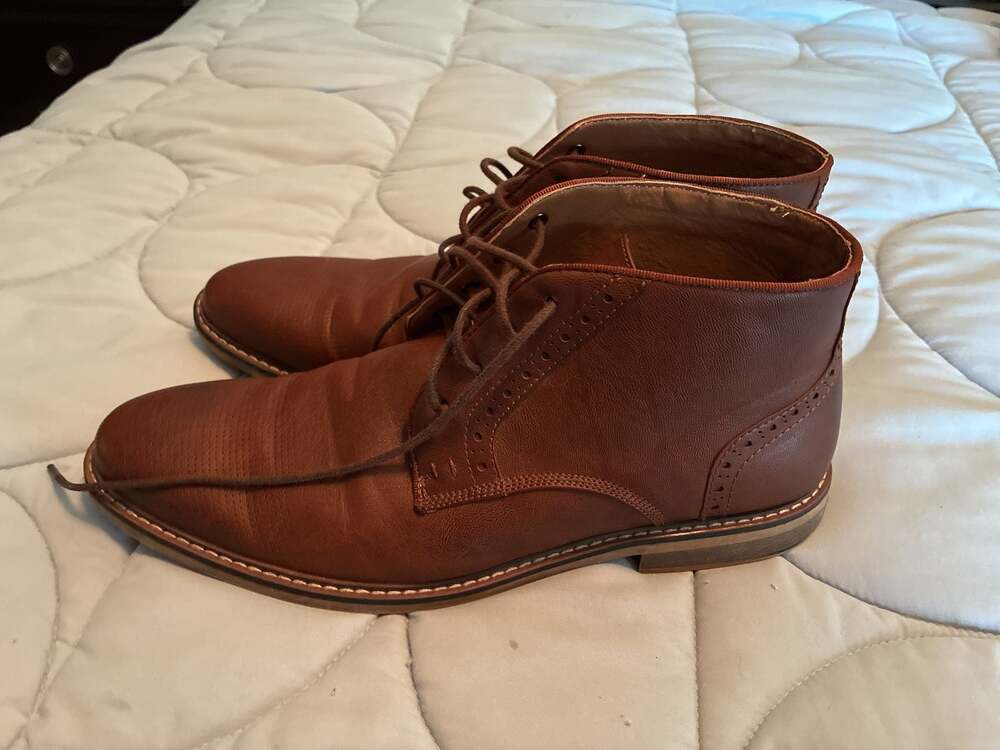 Steve Madden M-Yelton Men's Brogue Detail Chukka Boots Sz 10.5 A653